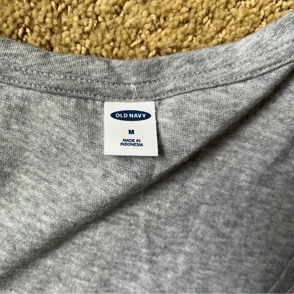 NWT Old Navy Tank - Picture 3 of 3